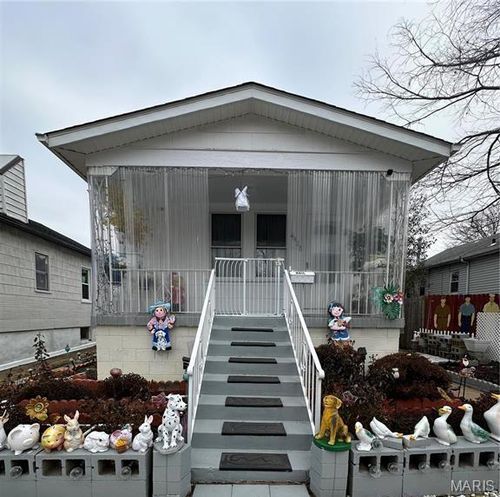 4425 Osceola St, Saint Louis, MO, 63116-1526 | Card Image