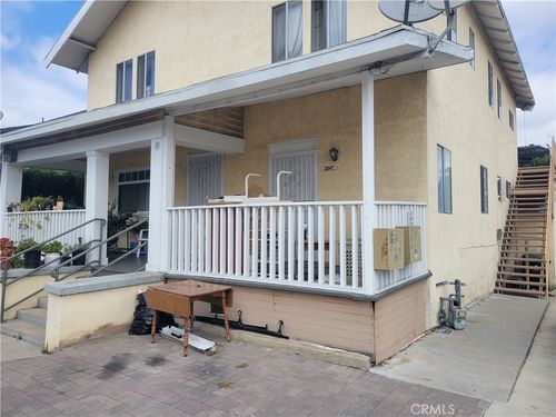 a-2047 Cambridge St, Los Angeles, CA, 90006-4303 | Card Image