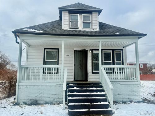 13463 Buffalo St, Hamtramck, MI, 48212-1841 | Card Image