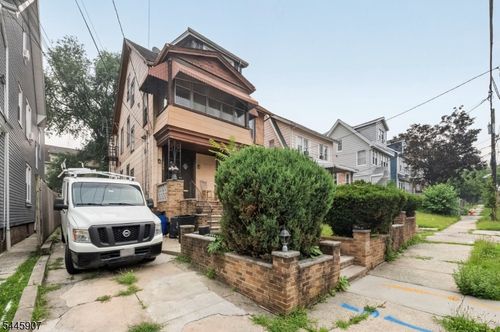288 Pomona Ave, Newark, NJ, 07112-1446 | Card Image