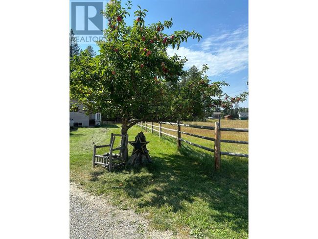2690 Peasley Rd, House other with 5 bedrooms, 2 bathrooms and 2 parking in Jaffray BC | Image 31