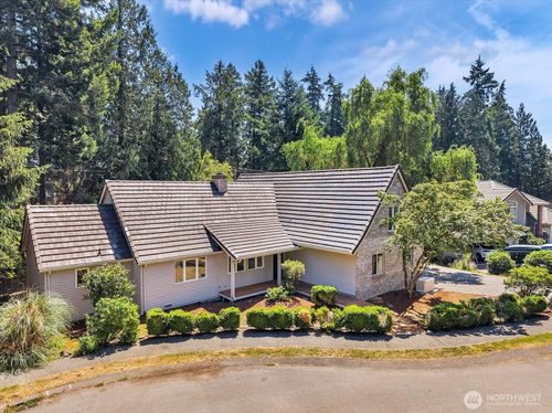3851 Ne Ambleside Ln, Bremerton, WA, 98311-9648 | Card Image