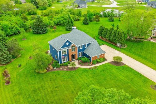 628 Sedge Meadow Court, Summit, WI, 53066 | Card Image