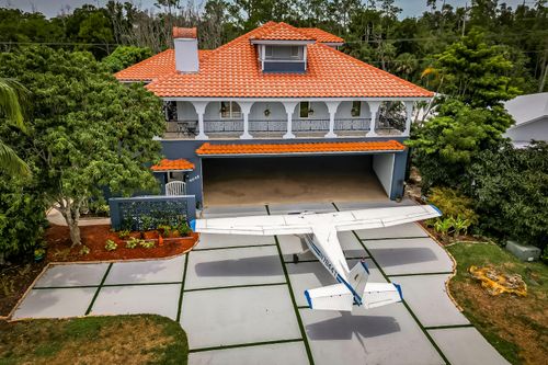4045 Skyway Drive, NAPLES, FL, 34112 | Card Image