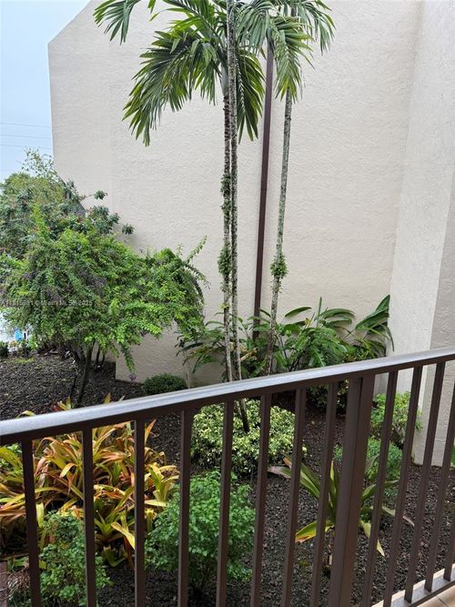 apt-212-7850 W Mcnab Rd, Tamarac, FL, 33321-8434 | Card Image