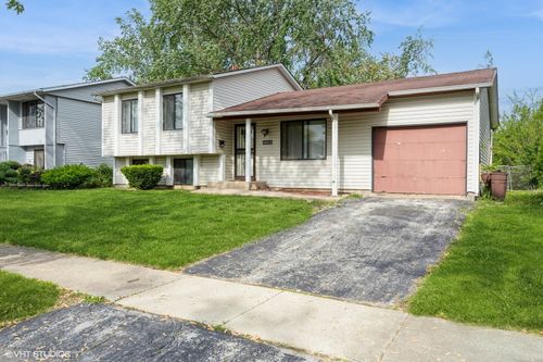 18111 Orleans Dr, Hazel Crest, IL, 60429-2241 | Card Image