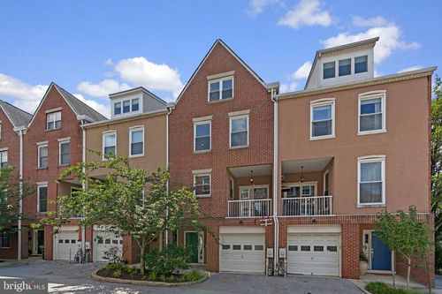 2333 Cambridge Walk, BALTIMORE, MD, 21224-3646 | Card Image