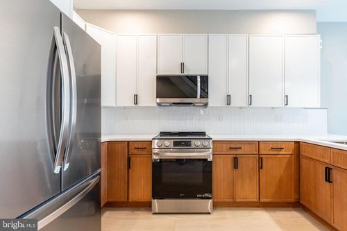 2-2048 N 3rd St, Philadelphia, PA, 19122-1507 | Card Image