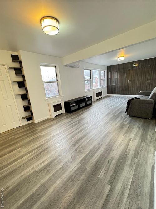 2b-68-09 138th St, Kew Garden Hl, NY, 11367 | Card Image