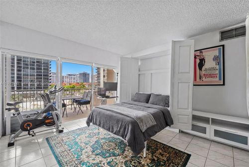 3a-1985 S Ocean Dr, Hallandale Beach, FL, 33009-5927 | Card Image