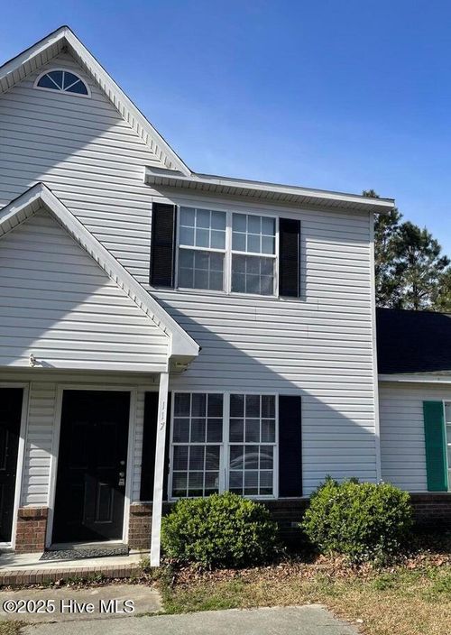 117 Mesa Ln, Jacksonville, NC, 28546-9511 | Card Image