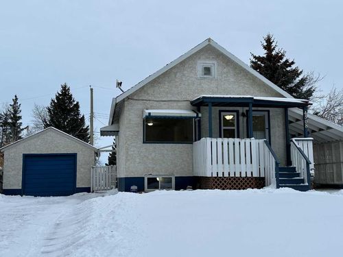 4508 42 Ave, Ponoka, AB, T4J1B7 | Card Image