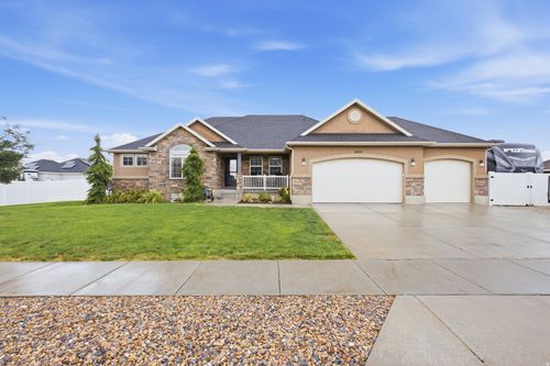 2822 W 100 S, West Point, UT, 84015-7486 | Card Image