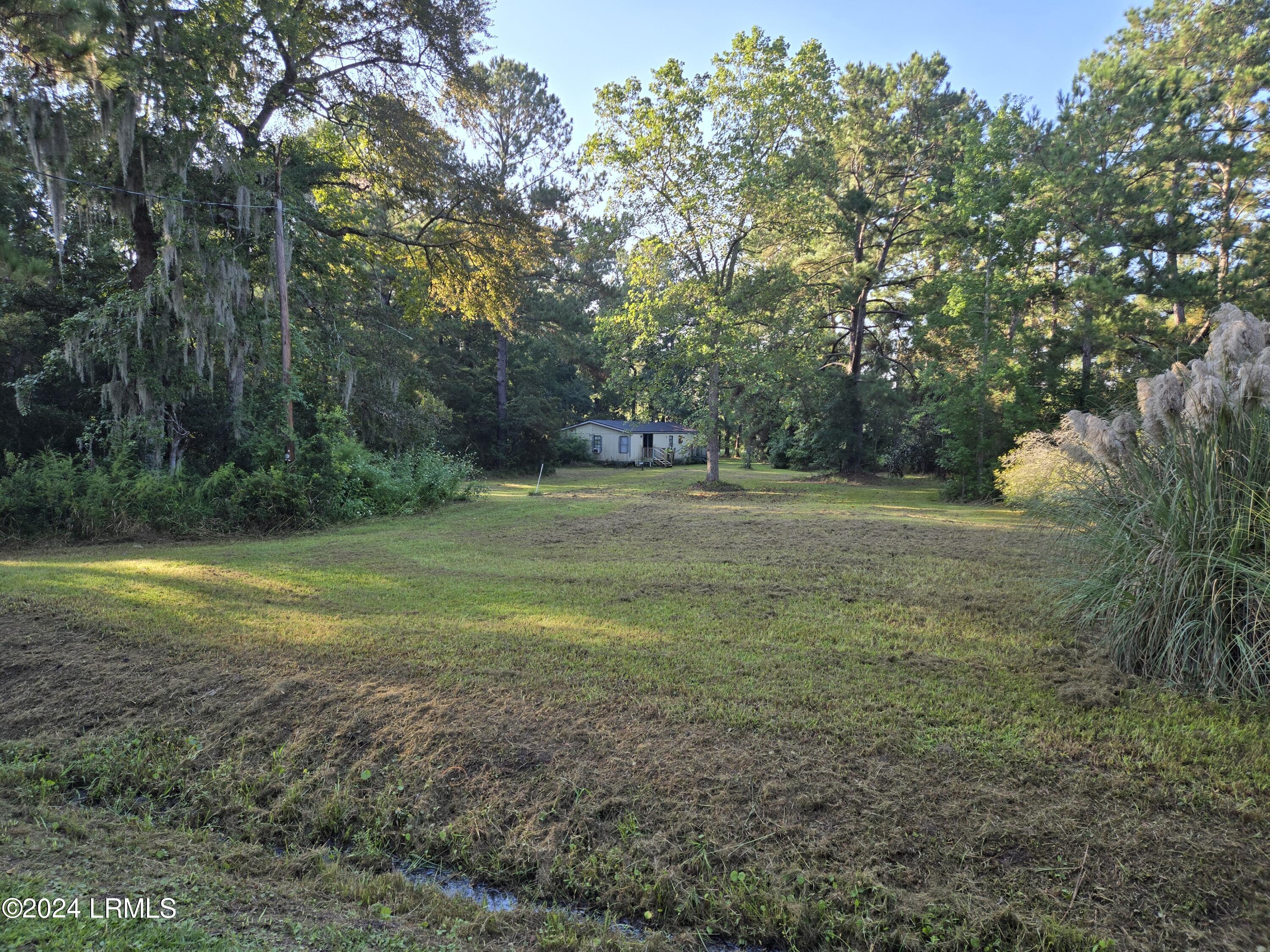 Laurel St, Beaufort, SC 29906