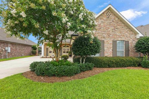 109 Acadia Point Dr, Thibodaux, LA, 70301-5069 | Card Image