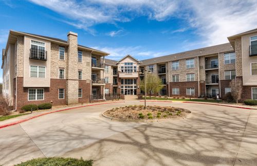 117-3031 Grand Ave, Des Moines, IA, 50312-4242 | Card Image