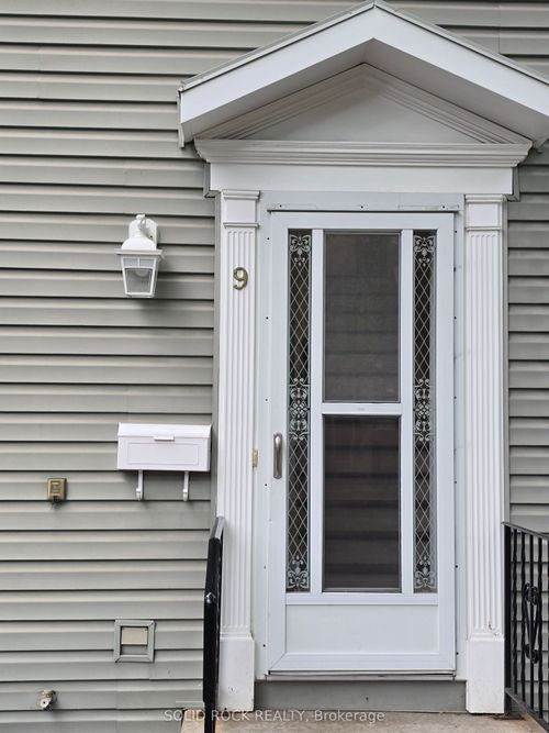 9-740 Morin St, Ottawa, ON, K1K3G9 | Card Image