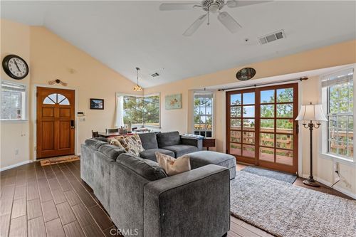 1285 Yukon Dr, Lake Arrowhead, CA, 92352 | Card Image