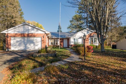 12 Robert St, Sundridge, ON, P0A1Z0 | Card Image