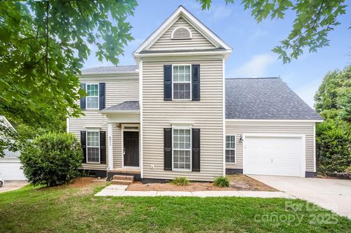 4511 Avalon Forest Ln, Charlotte, NC, 28269-8225 | Card Image