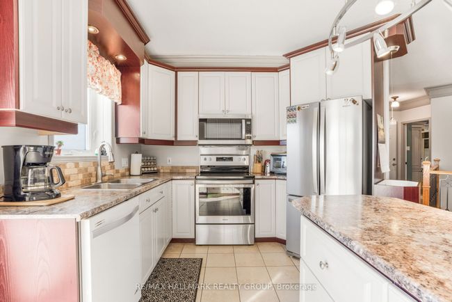 863 Victoria St, House other with 4 bedrooms, 2 bathrooms and 4 parking in L'orignal ON | Image 13
