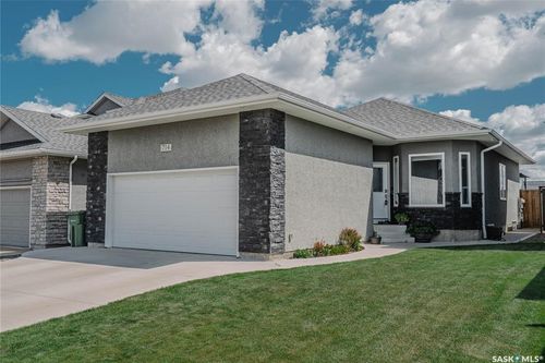 714 Sutter Cres, Saskatoon, SK, S7T0R4 | Card Image