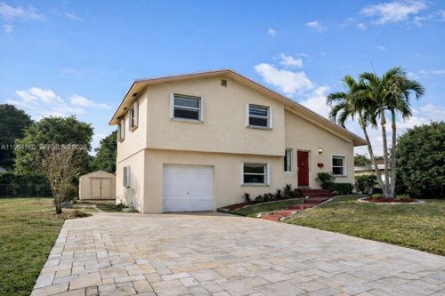 640 Nw 16th St, Pompano Beach, FL, 33060-5338 | Card Image