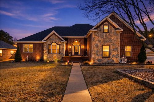 4585 Sequoia Ave, Springdale, AR, 72762-0623 | Card Image