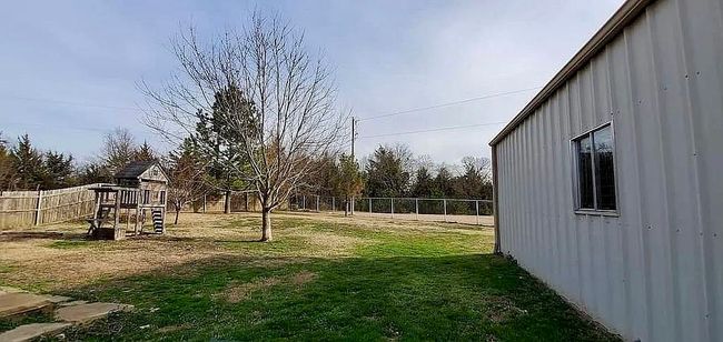 305 Bryant St, House other with 3 bedrooms, 2 bathrooms and null parking in Pottsboro TX | Image 5