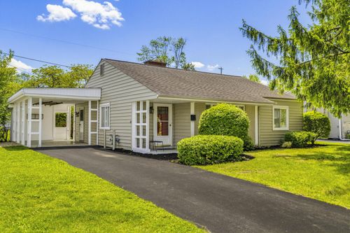 2063 Langham Rd, Upper Arlington, OH, 43221-1913 | Card Image