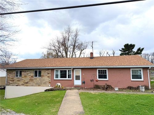 39 Emmett Way, Steubenville, OH, 43952-7900 | Card Image