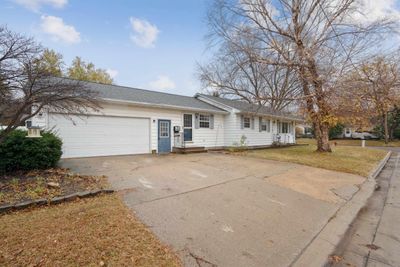 906 Poplar Street, House other with 2 bedrooms, 1 bathrooms and null parking in LaPorte City IA | Image 3