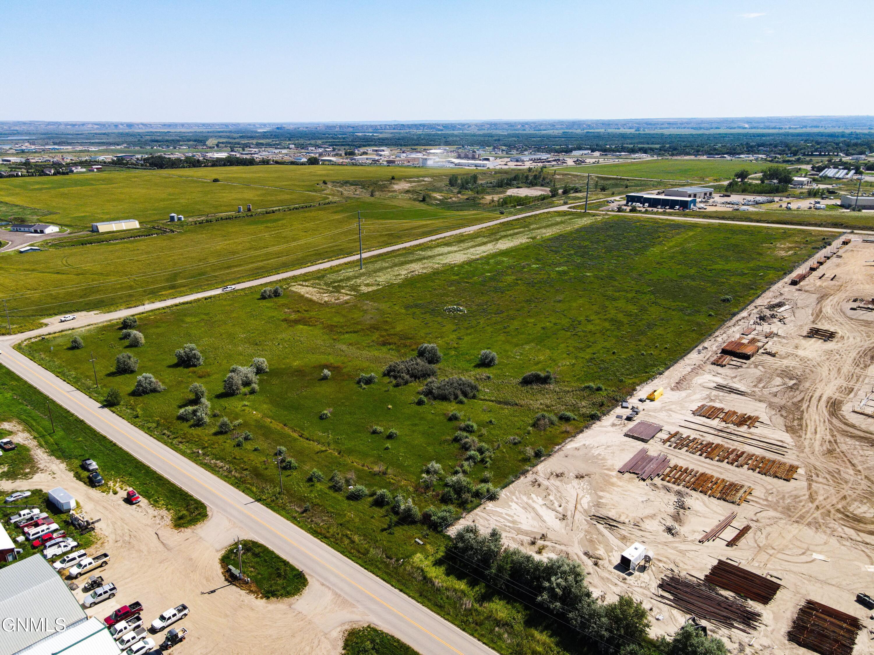 Land in Williston 5
