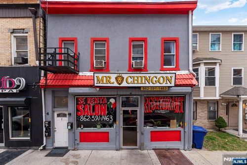 4 Market St, Passaic, NJ, 07055-7321 | Card Image