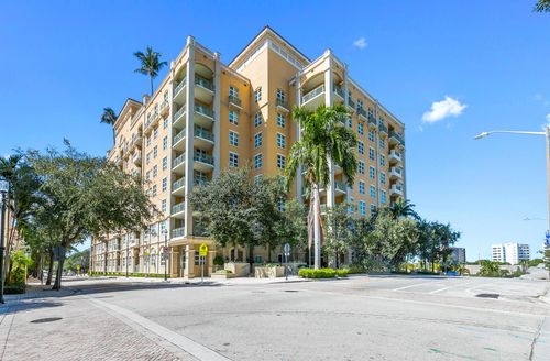 102-403 S Sapodilla Ave, West Palm Beach, FL, 33401-5765 | Card Image