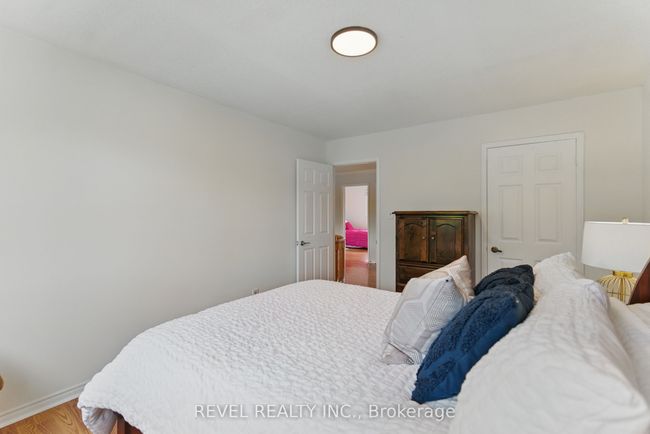 1076 Roxborough Dr, House other with 4 bedrooms, 3 bathrooms and 2 parking in Oakville ON | Image 28