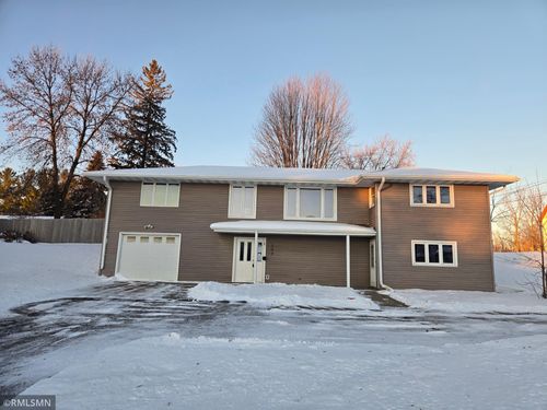 200 4th Ave Sw, New Prague, MN, 56071-2330 | Card Image