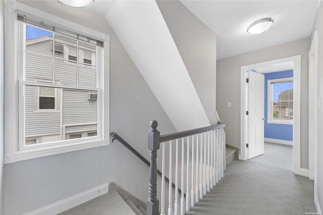 2 Park Pl, House other with 3 bedrooms, 3 bathrooms and null parking in Williston Park NY | Image 15
