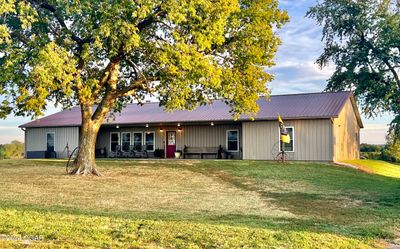 977 Ne 100th Road, Home with 5 bedrooms, 2 bathrooms and null parking in Lamar MO | Image 1