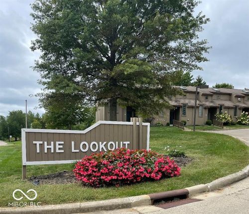 89 Lookout Ridge Dr, Columbus, IN, 47201-8937 | Card Image
