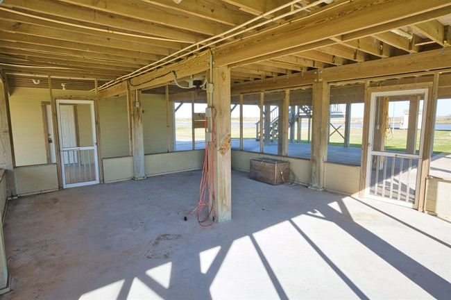 1709 County Road 441 D, House other with 3 bedrooms, 2 bathrooms and null parking in Brazoria TX | Image 10
