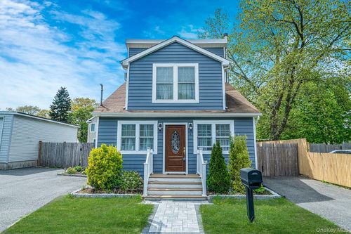 4 Morgan Ave, Port Jefferson Station, NY, 11776-2016 | Card Image