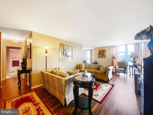 apt-909-3600 Conshohocken Ave, PHILADELPHIA, PA, 19131-5318 | Card Image