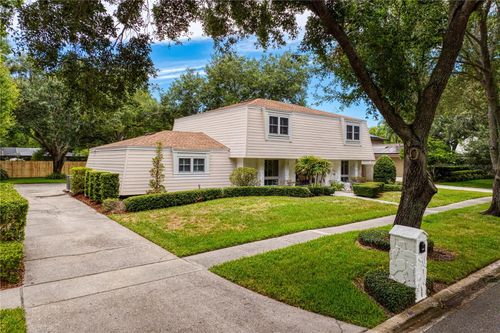 13305 Golf Crest Cir, TAMPA, FL, 33618-8617 | Card Image
