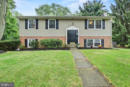 108 Hunter Ln, NORTH WALES, PA, 19454-2318 | Card Image