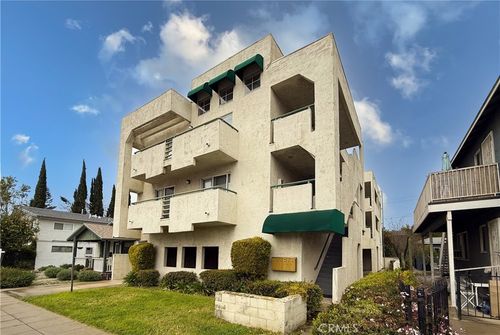 c-3805 W Verdugo Ave, Burbank, CA, 91505-3468 | Card Image
