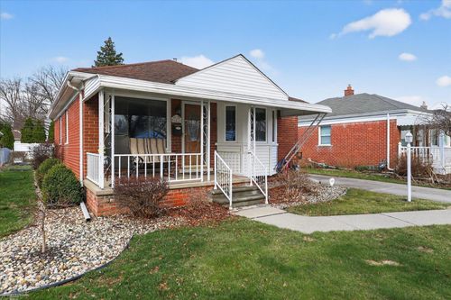 6630 Gahona Ave, Allen Park, MI, 48101-2581 | Card Image