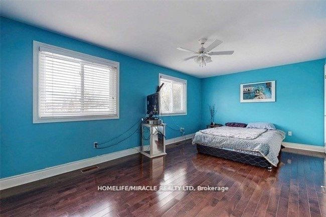 7 Greenhills Sq, House other with 3 bedrooms, 2 bathrooms and 4 parking in Brampton ON | Image 14
