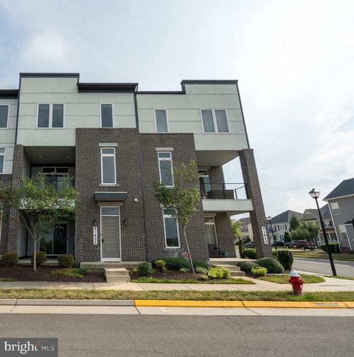 21027 Ashburn Heights Dr, ASHBURN, VA, 20148-4476 | Card Image