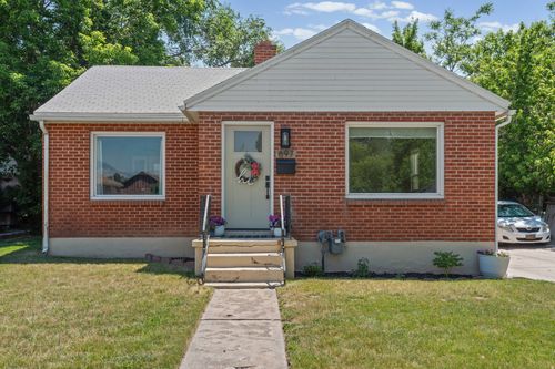 697 37th St, Ogden, UT, 84403-1871 | Card Image